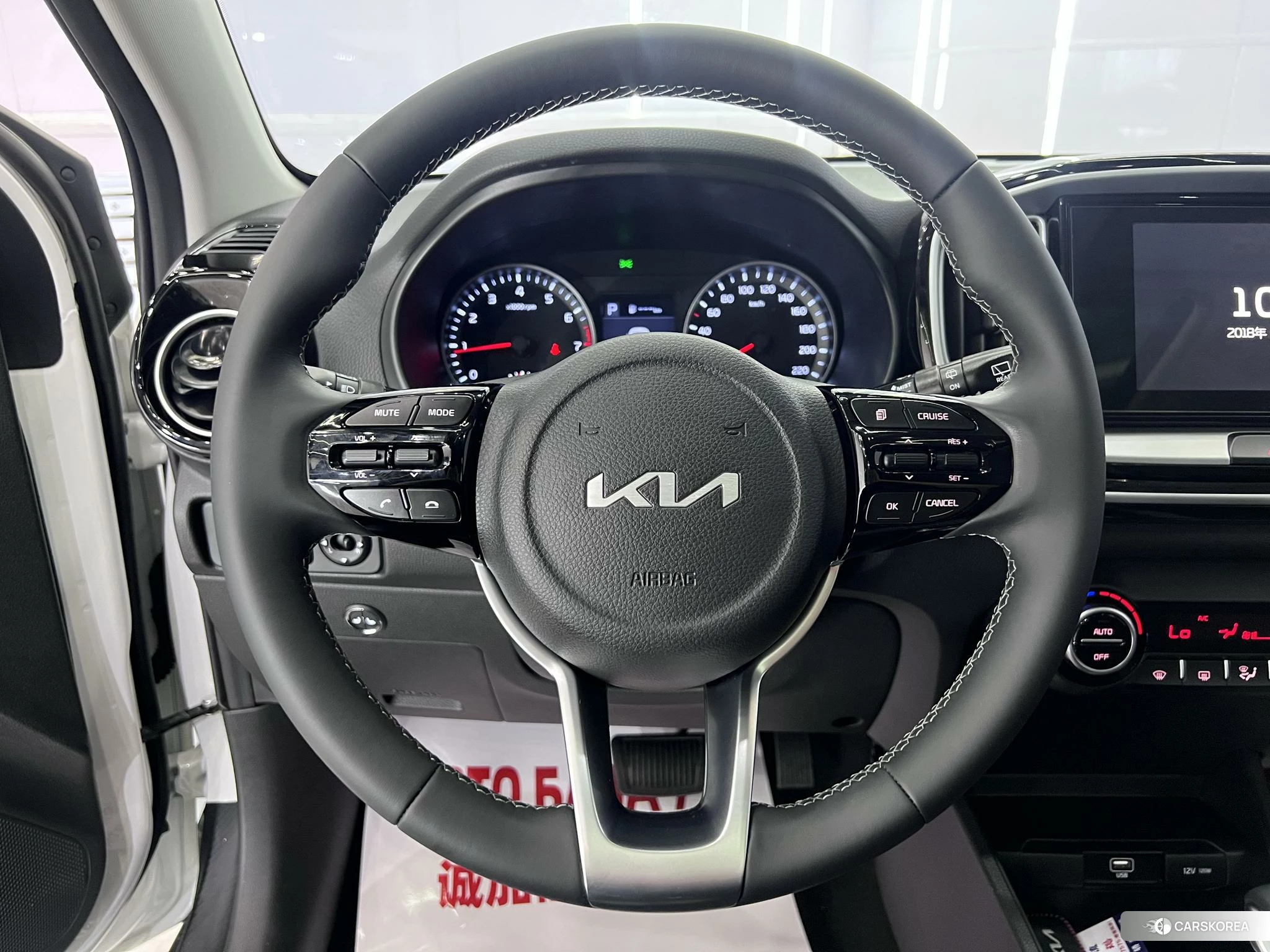 Kia KX1 2021 Белый из Китая, фото 4
