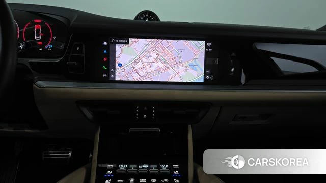 Porsche Cayenne (PO536) 2025 Серебристо-серый из Кореи, фото 4