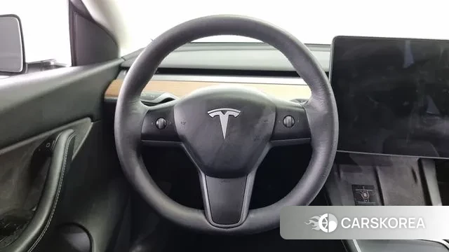 Tesla Model Y 2021 Белый из Кореи, фото 4