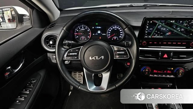 Kia The New K3 2nd generation 2022 Белый из Кореи, фото 4