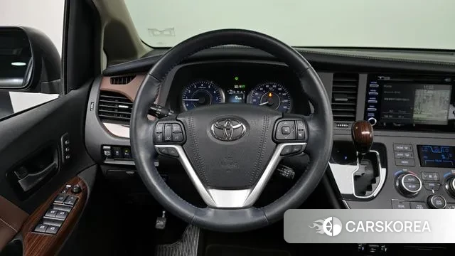 Toyota Sienna 2018 Черный из Кореи, фото 4