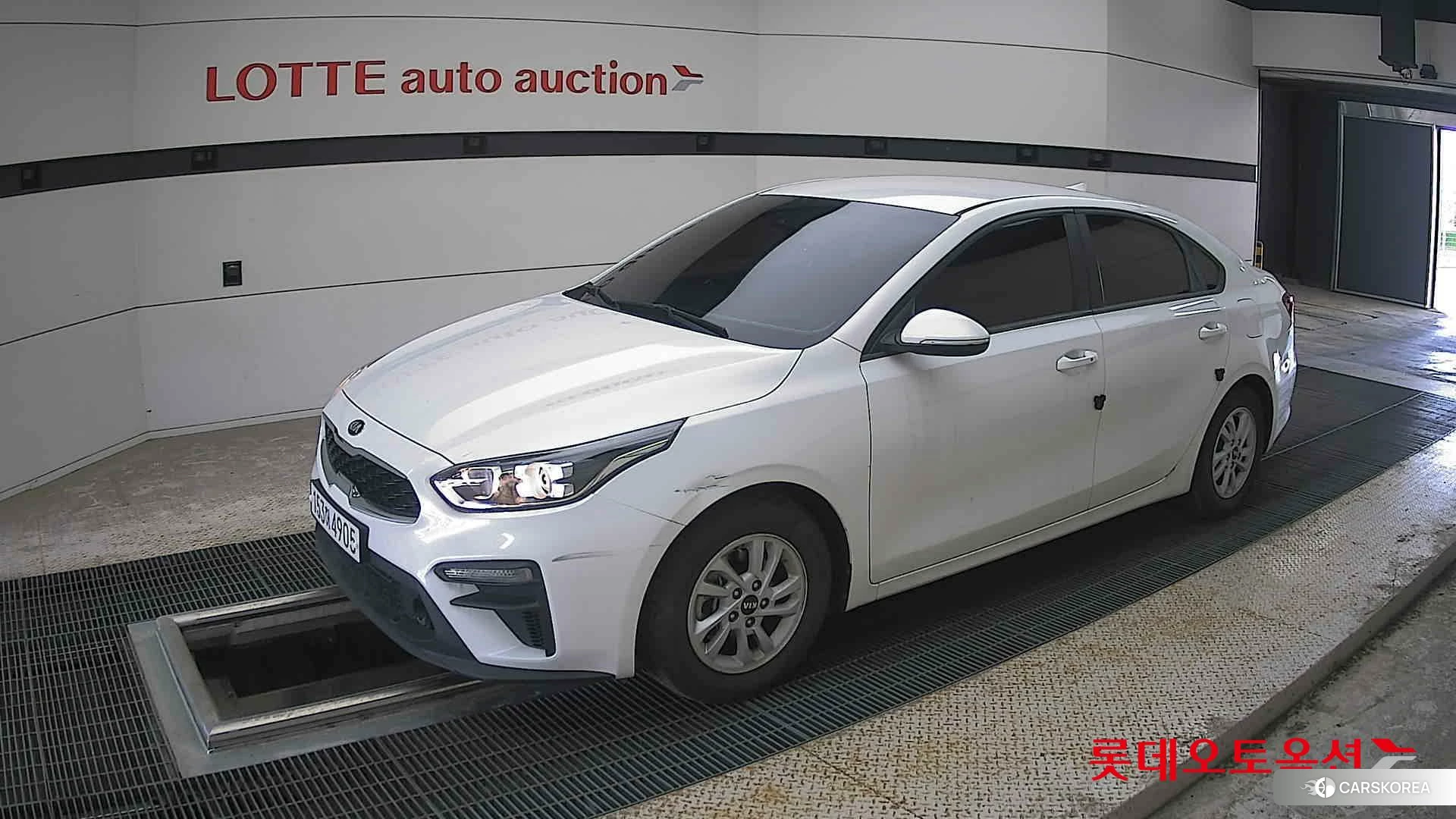 Kia K3 2021 Snow White Pearl из Кореи, фото 4
