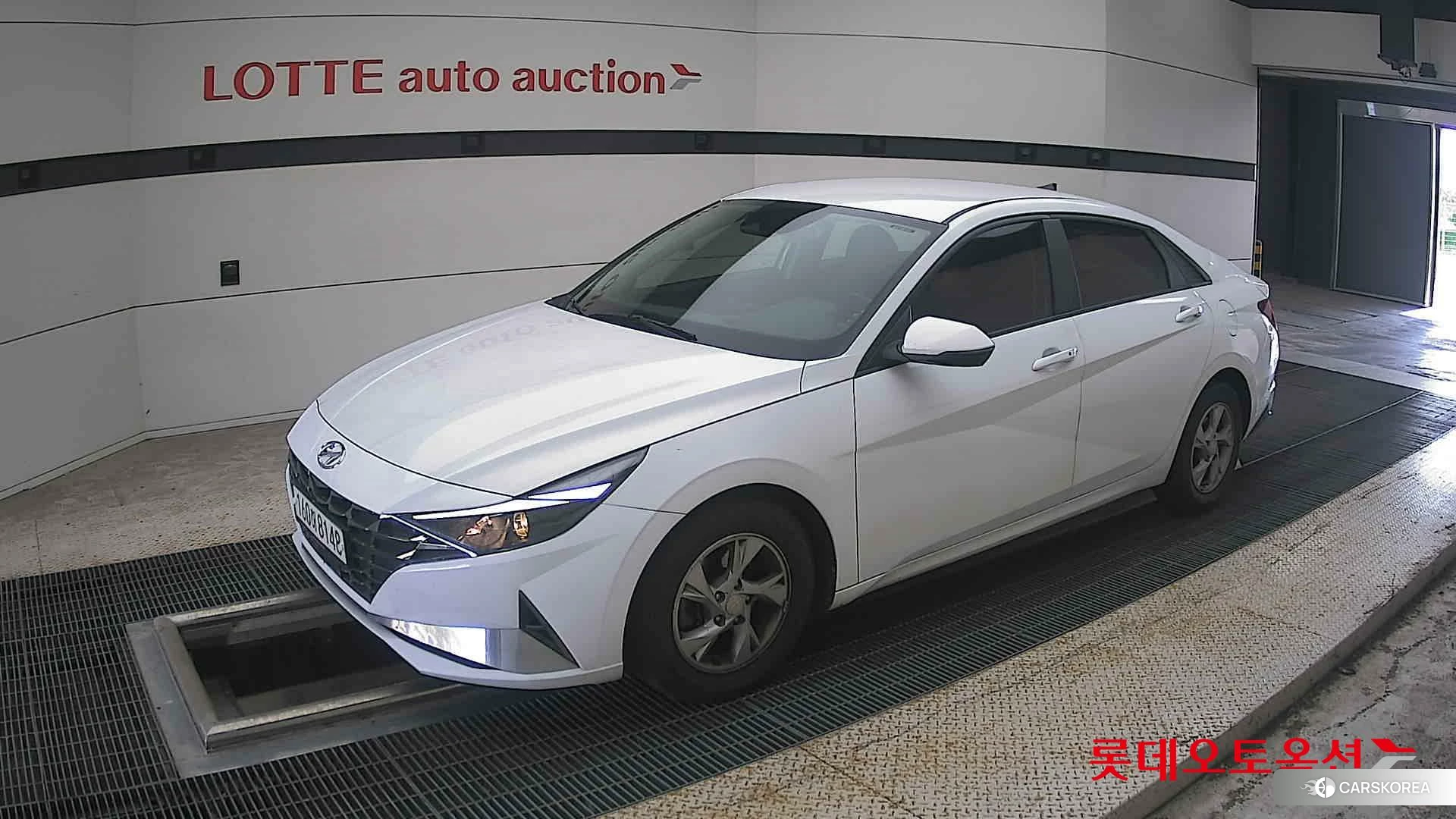 Hyundai Avante 2021 Polar White из Кореи, фото 4