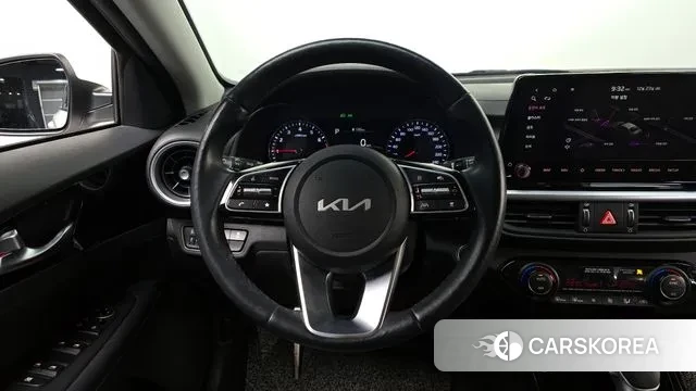 Kia The New K3 2nd generation 2022 Белый из Кореи, фото 4