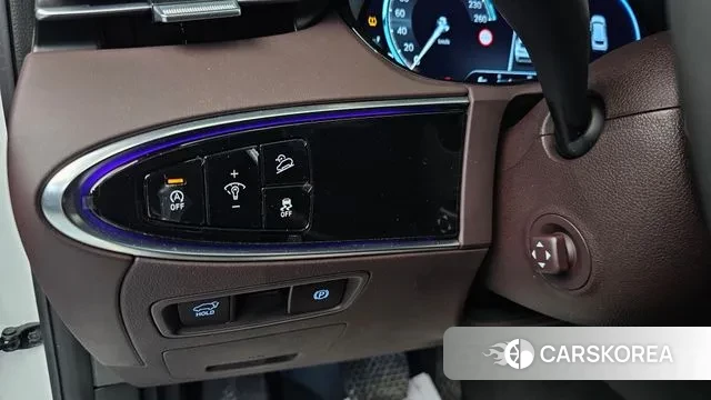 Genesis GV70 2023 Белый из Кореи, фото 4