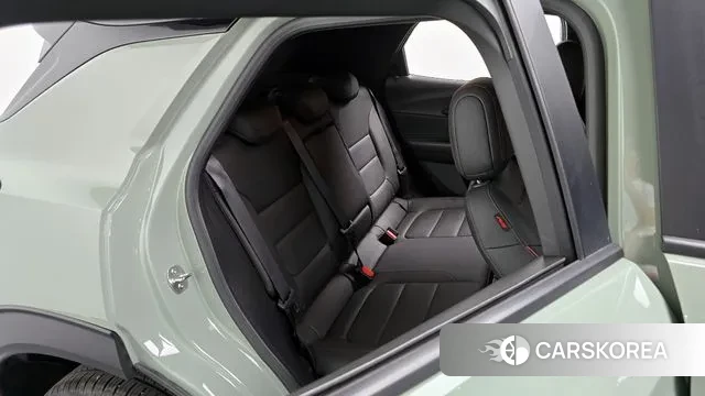 Chevrolet (GM Daewoo) The New Trail Blazer 2024 Темно-зеленый из Кореи, фото 4