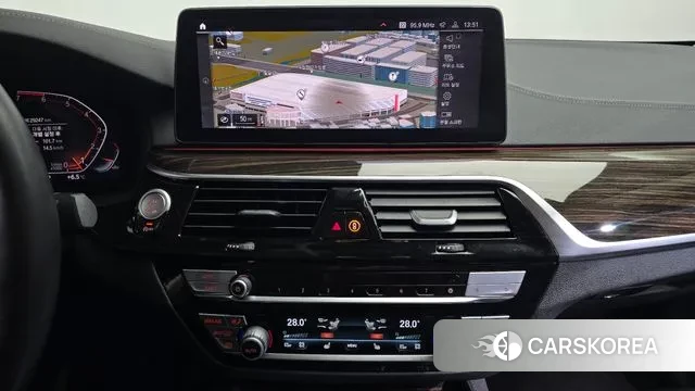 BMW 5 Series (G30) 2021 Черный из Кореи, фото 4