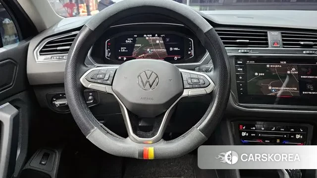 Volkswagen Tiguan second Generation 2022 Черный из Кореи, фото 4