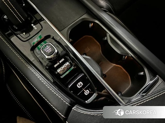 Volvo XC90 second Generation 2021 Белый из Кореи, фото 4