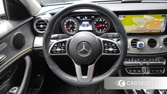Mercedes-Benz E-Class W213 2018 Белый из Кореи, фото 4