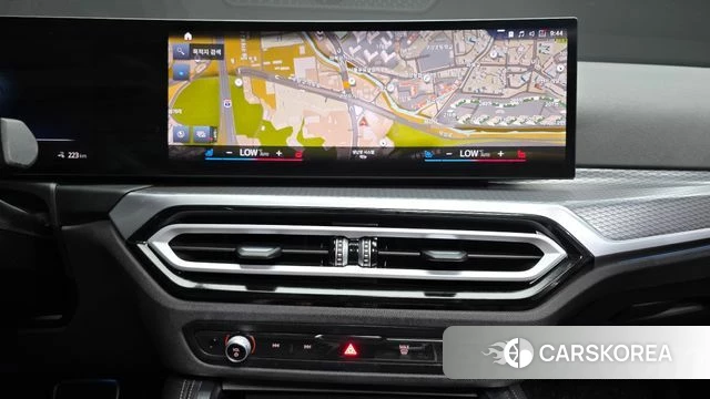 BMW i4 2023 Серебристо-серый из Кореи, фото 4