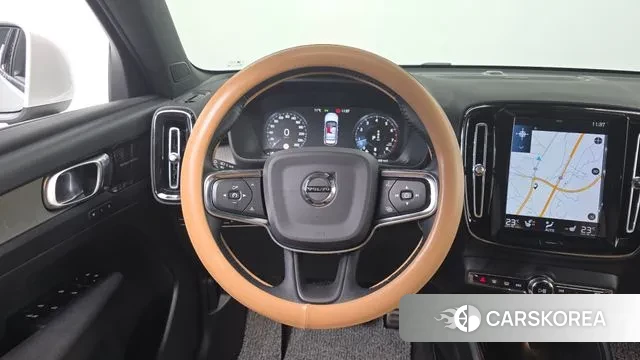 Volvo XC40 2021 Белый из Кореи, фото 4