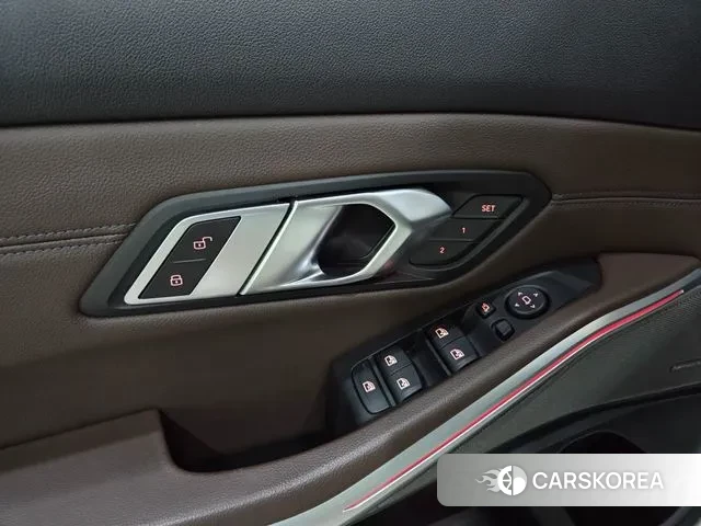 BMW 3 Series (G20) 2019 Белый из Кореи, фото 4