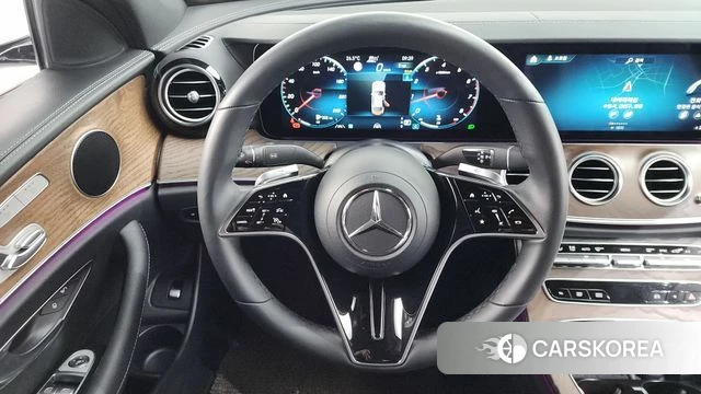 Mercedes-Benz E-Class W213 2023 Белый из Кореи, фото 4