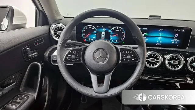 Mercedes-Benz A-Class W177 2020 Белый из Кореи, фото 4