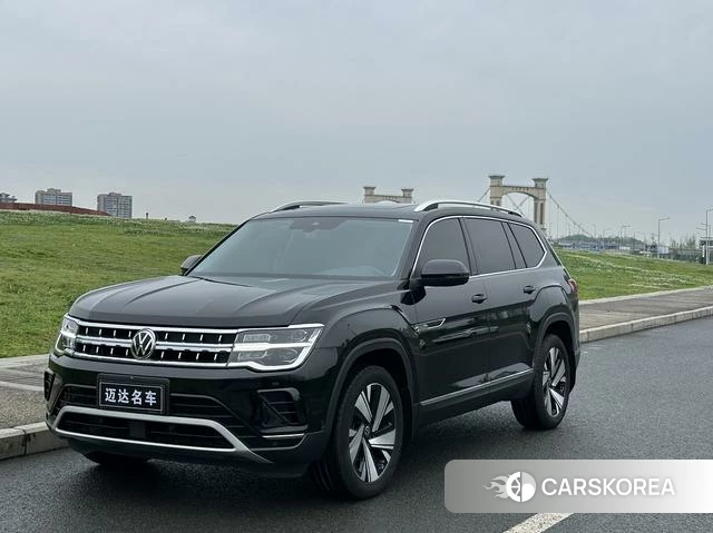 Volkswagen Tourang 2024 Черный из Китая, фото 4