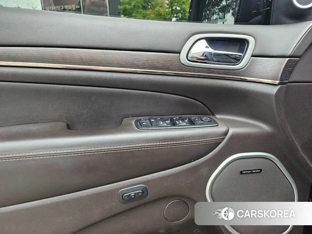 Jeep Grand Cherokee 2018 Черный из Кореи, фото 4