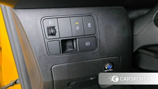 Hyundai Staria 2021 Желтый из Кореи, фото 4