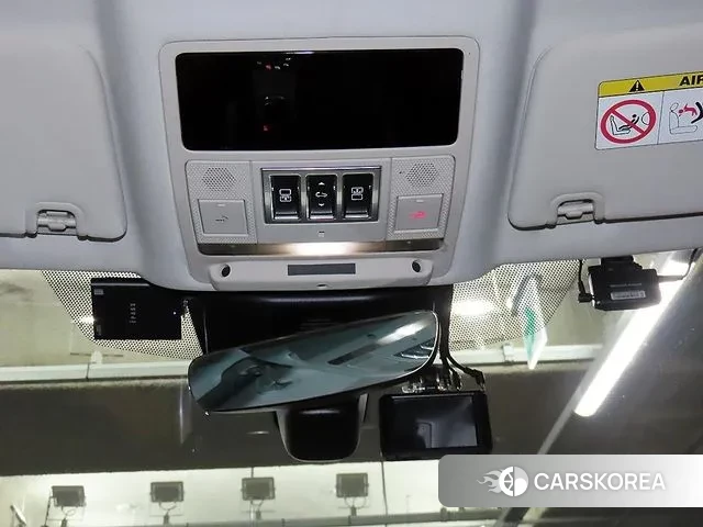 Land Rover Discovery 5 2018 Черный из Кореи, фото 4