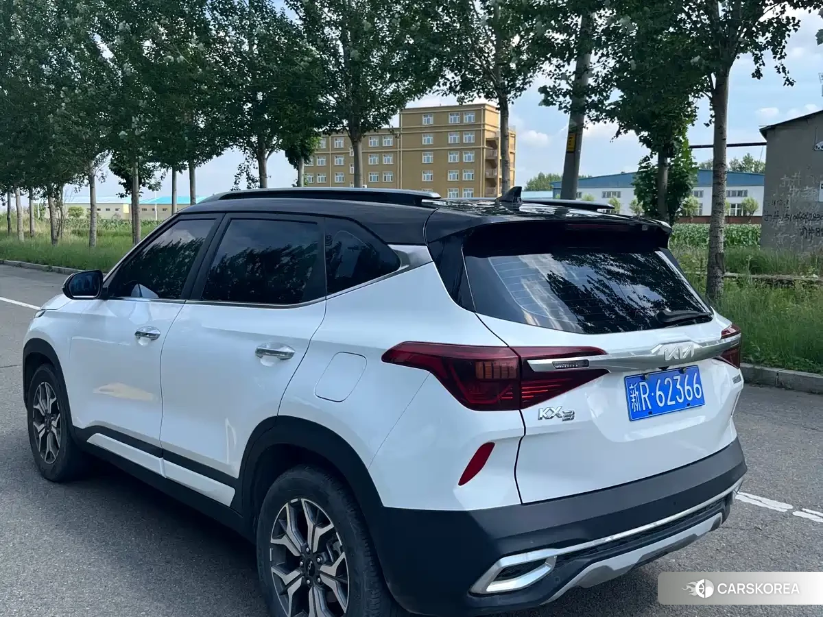 Kia KX3 2022 Белый из Китая, фото 4