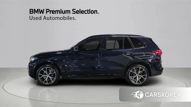 BMW X5 (G05) 2025 Черный из Кореи, фото 4