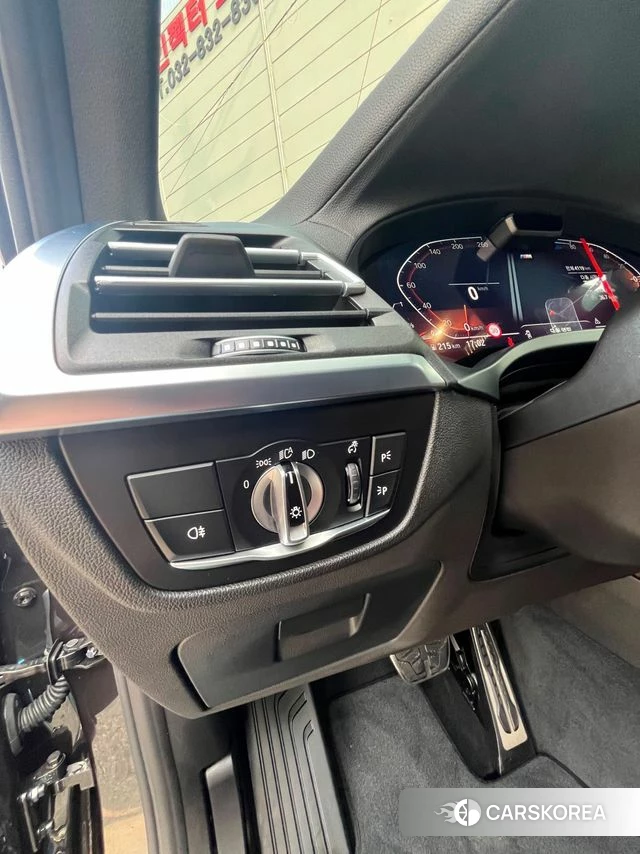 BMW X4 (G02) 2025 Серый из Кореи, фото 4