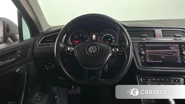 Volkswagen Tiguan second Generation 2020 Серый из Кореи, фото 4