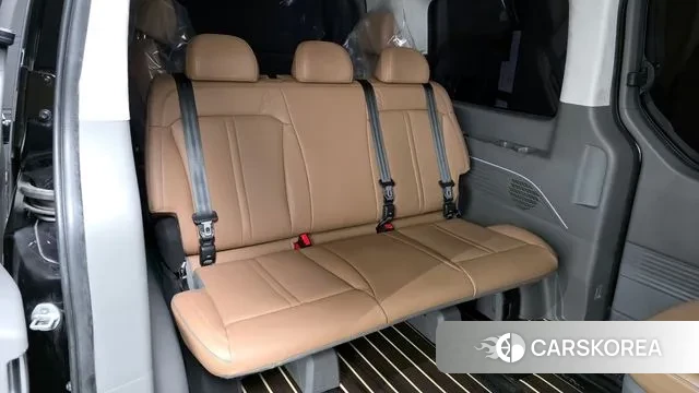 Hyundai Staria 2024 Черный из Кореи, фото 4