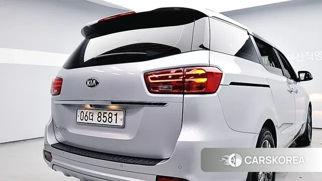 Kia The New Carnival 2018 Серебряный из Кореи, фото 4