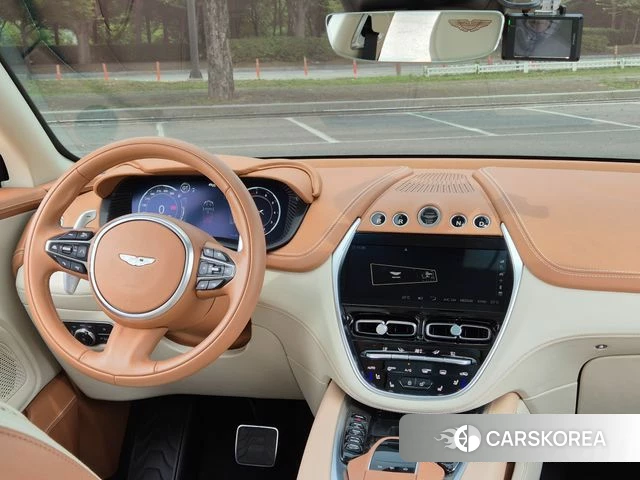 Aston Martin DBX 2022 Красный из Кореи, фото 4