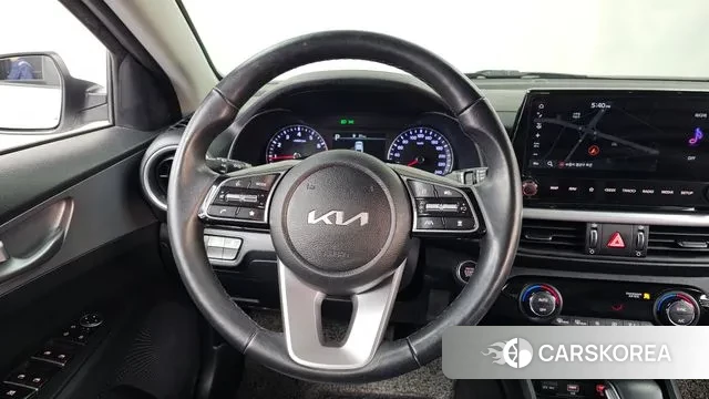 Kia The New K3 2nd generation 2022 Белый из Кореи, фото 4