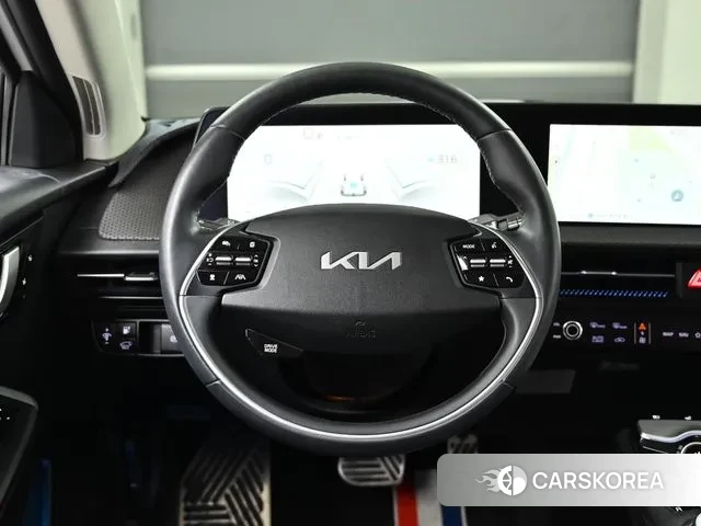Kia EV6 2023 Белый из Кореи, фото 4