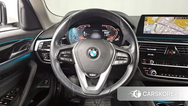 BMW 5 Series (G30) 2020 Белый из Кореи, фото 4