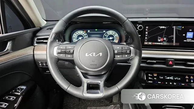 Kia K5 3rd generation 2023 Серый из Кореи, фото 4