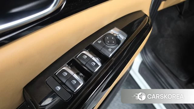 Kia Carnival 4th generation 2023 Белый из Кореи, фото 4