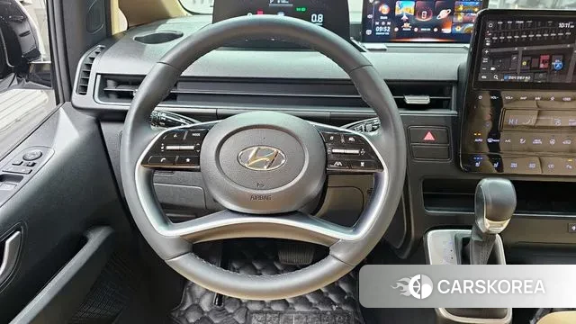 Hyundai Staria 2023 Белый из Кореи, фото 4