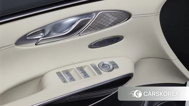 Genesis GV70 2023 Белый из Кореи, фото 4