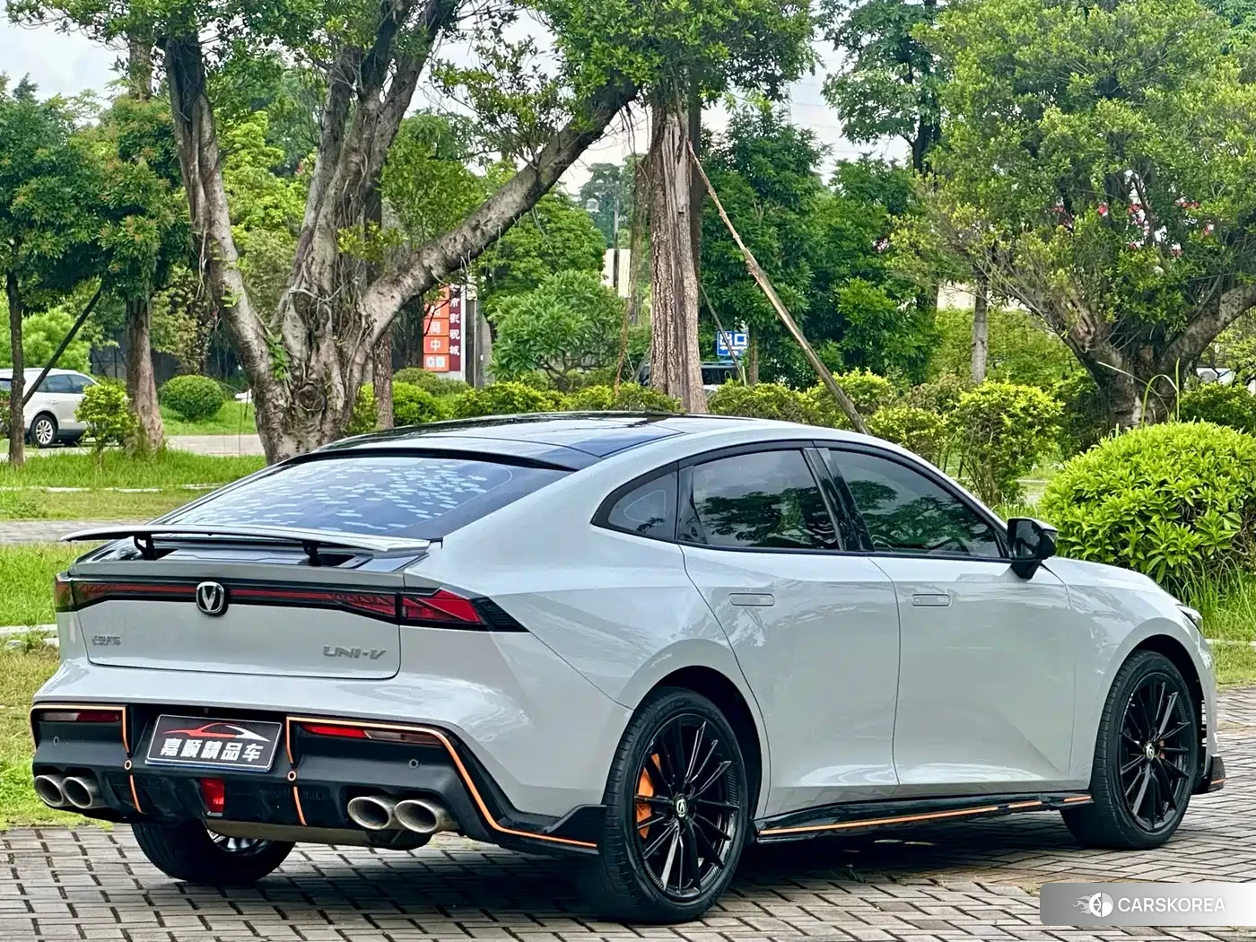 Chang'an UNI-V 2022 Silver/gray из Китая, фото 4
