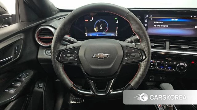 Chevrolet (GM Daewoo) Trax Crossover 2024 Черный из Кореи, фото 4