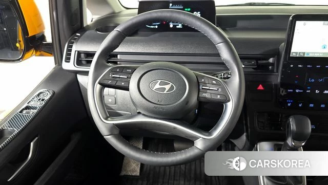 Hyundai Staria 2025 Желтый из Кореи, фото 4