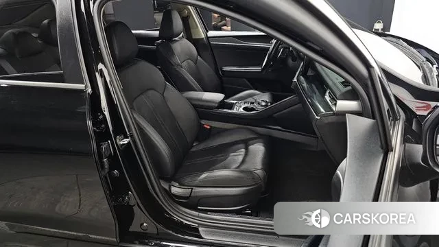 Kia K5 3rd generation 2021 Черный из Кореи, фото 4