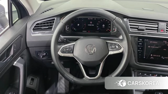 Volkswagen Tiguan second Generation 2021 Серый из Кореи, фото 4