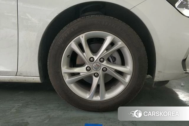 Buick Regal 2024 Белый из Китая, фото 4