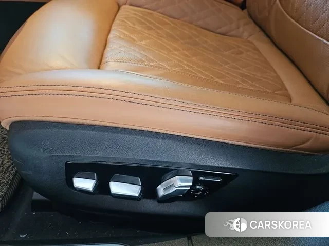 BMW 7 Series (G11) 2021 Белый из Кореи, фото 4