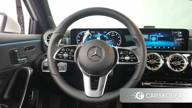 Mercedes-Benz A-Class W177 2021 Белый из Кореи, фото 4