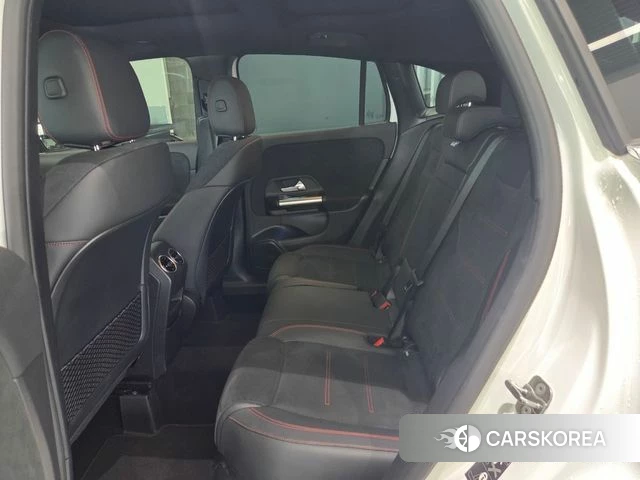 Mercedes-Benz GLA - Class H247 2025 Белый из Кореи, фото 4