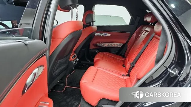 Genesis GV70 2021 Черный из Кореи, фото 4