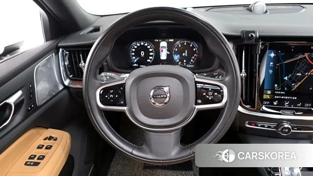 Volvo S60 3rd generation 2021 Белый из Кореи, фото 4