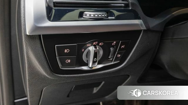 BMW X3 (G01) 2021 Черный из Кореи, фото 4