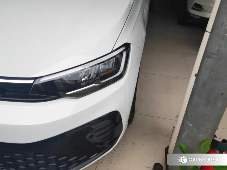 Volkswagen Lavida 2024 Белый из Китая, фото 4